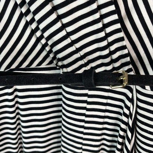 CALVIN KLEIN Striped Belted Faux Wrap Dress Black White 1/2 Sleeve Side Ruched 8 - Picture 4 of 12